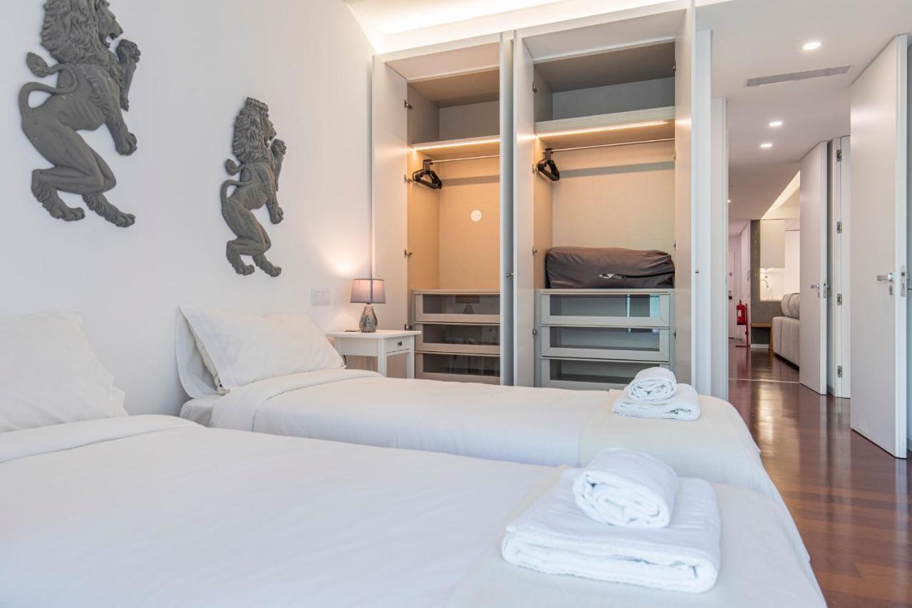 Touch Of Class 2Bdr Apartment By Lovelystay Cascaes Exterior foto