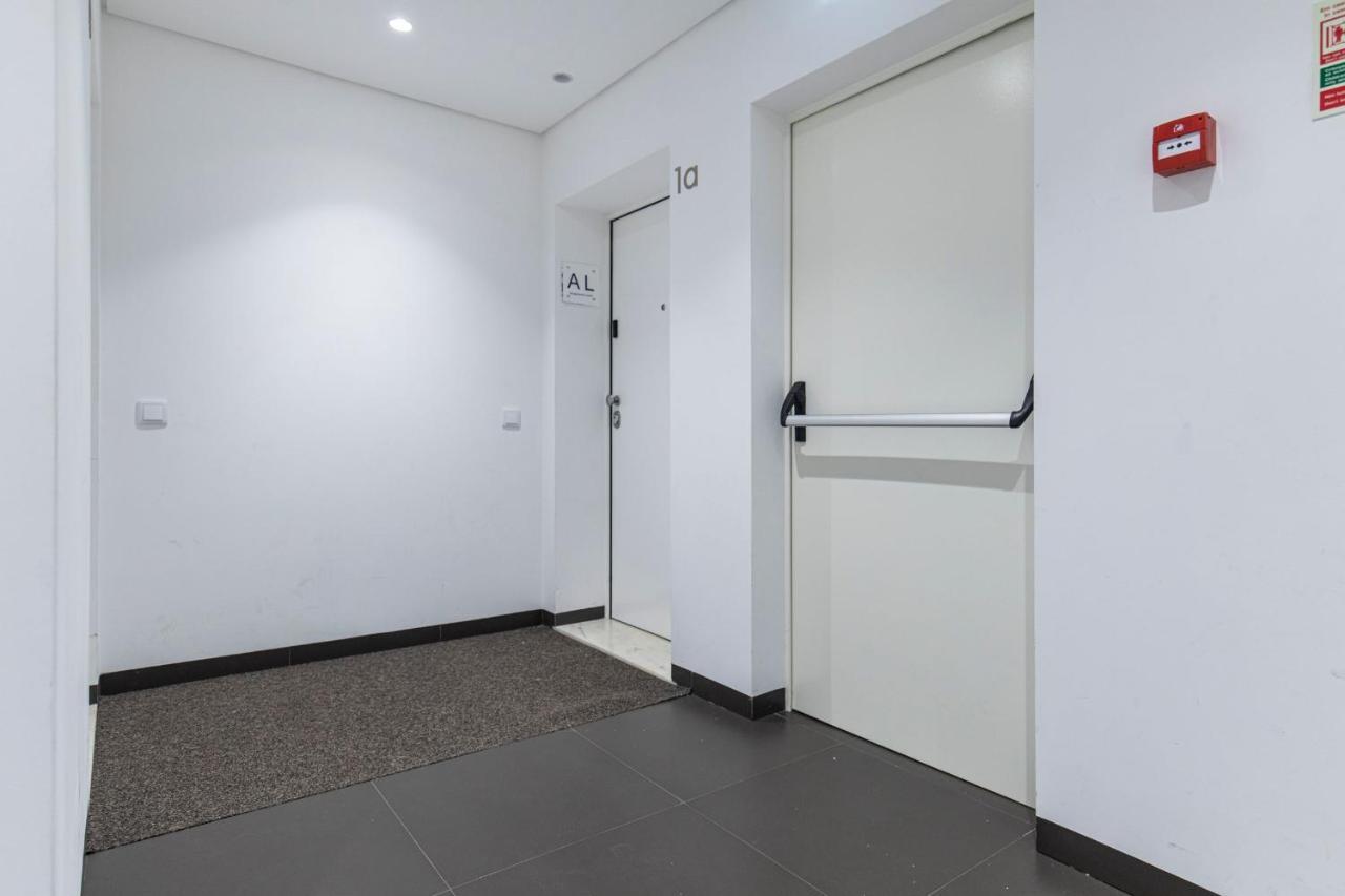 Touch Of Class 2Bdr Apartment By Lovelystay Cascaes Exterior foto