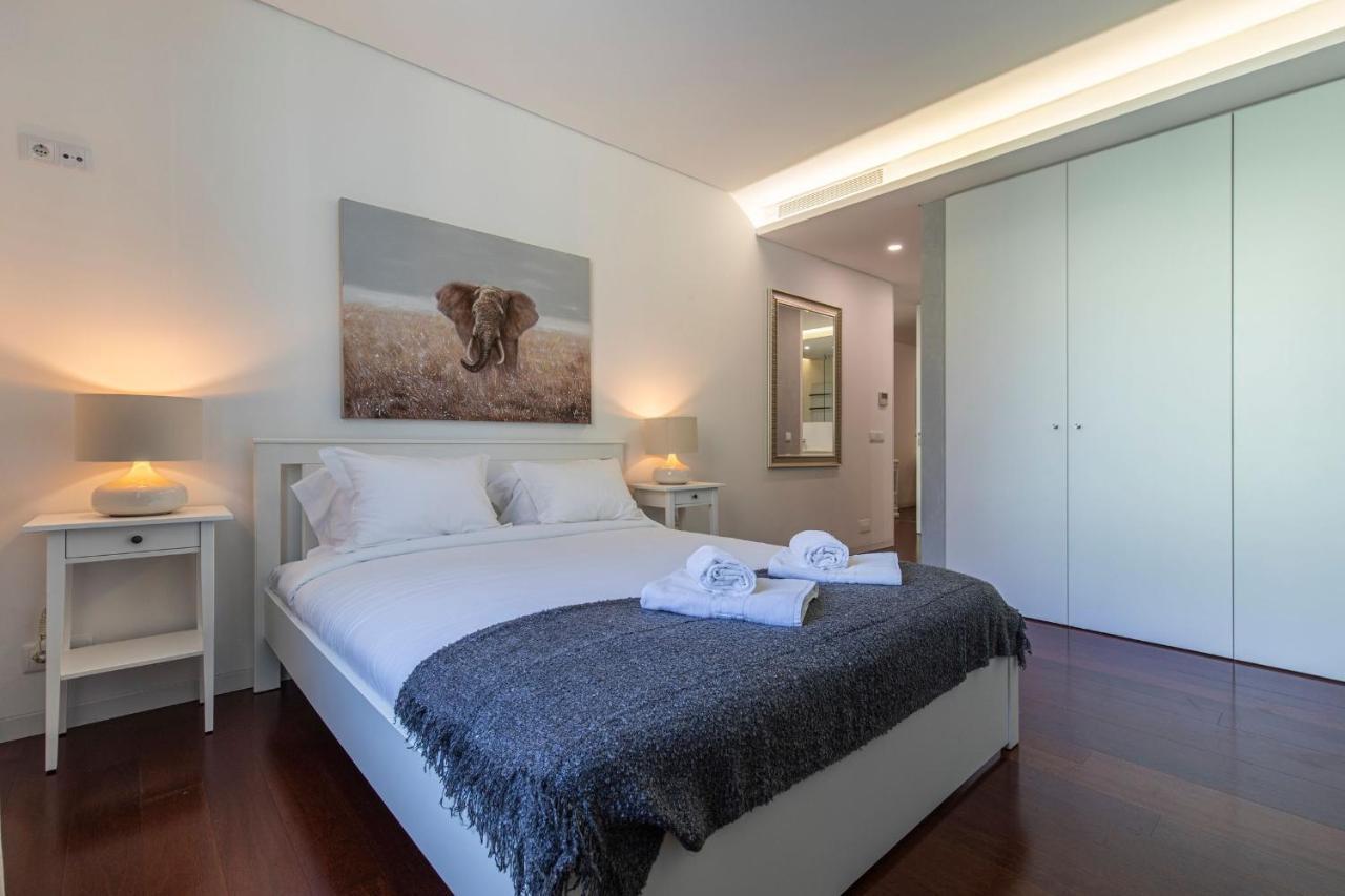 Touch Of Class 2Bdr Apartment By Lovelystay Cascaes Exterior foto