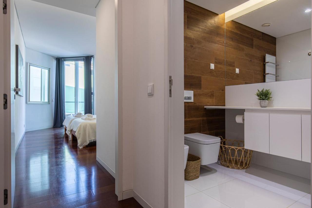 Touch Of Class 2Bdr Apartment By Lovelystay Cascaes Exterior foto